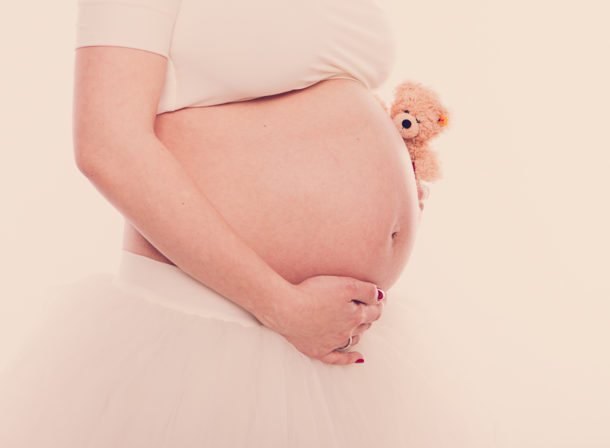 Babybauch-Bellyfoto-Schwangerschaft-Schwangerschaftsfoto