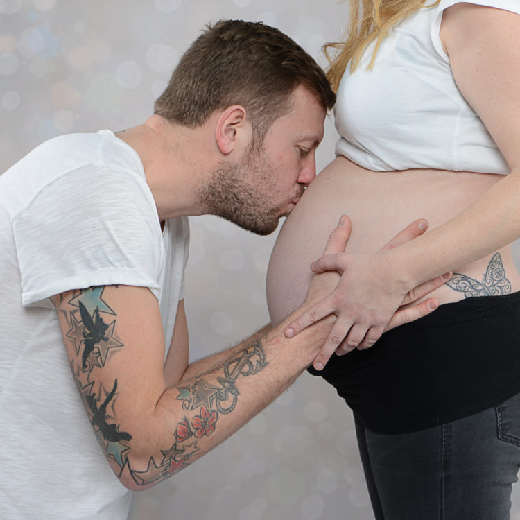 Babybauch-Bellyfoto-Schwangerschaft-Schwangerschaftsfoto