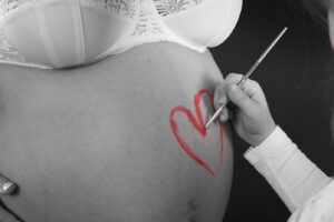Babybauch-Bellyfoto-Schwangerschaft-Schwangerschaftsfoto