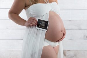 Babybauch-Bellyfoto-Schwangerschaft-Schwangerschaftsfoto