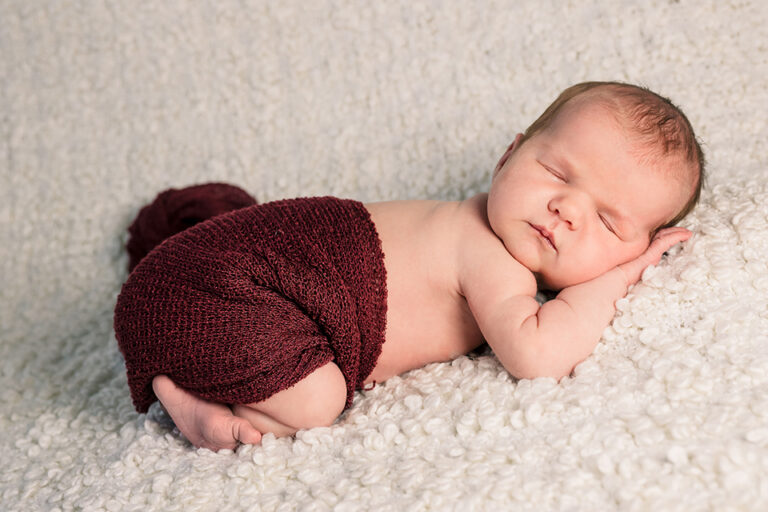 Neugeborenenfotografie-Neugeborenenfotograf- Babyfotograf-Neugeborenenshooting