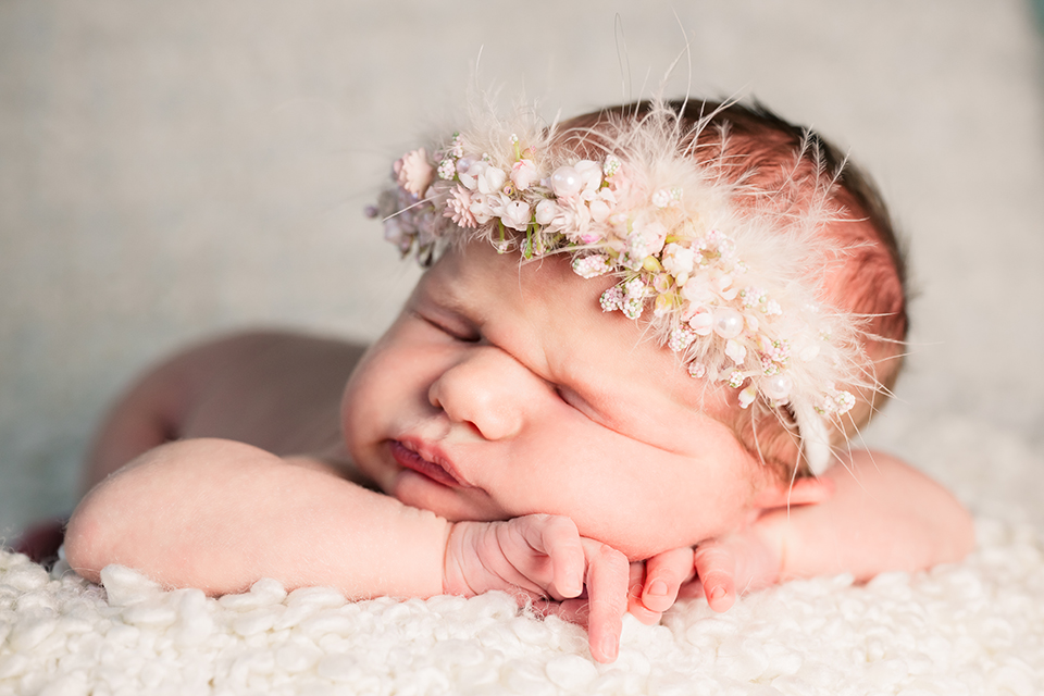 Neugeborenenfotografie-Neugeborenenfotograf- Babyfotograf-Neugeborenenshooting