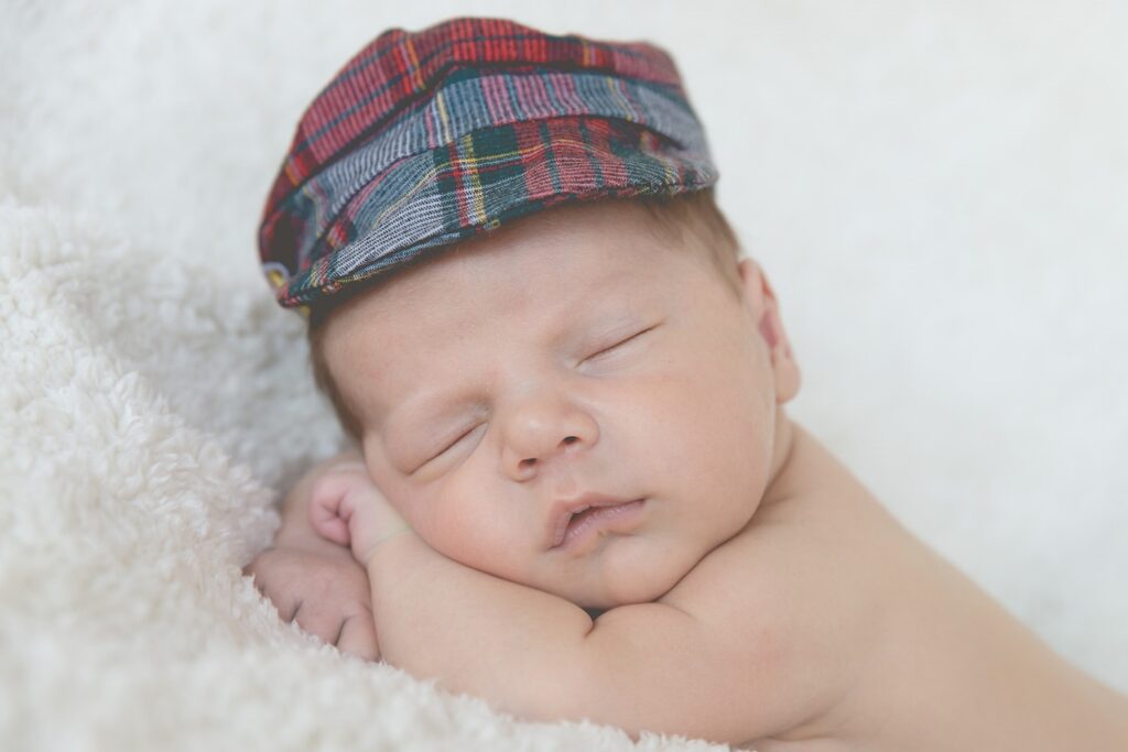 Neugeborenenfotografie-Neugeborenenfotograf- Babyfotograf-Neugeborenenshooting