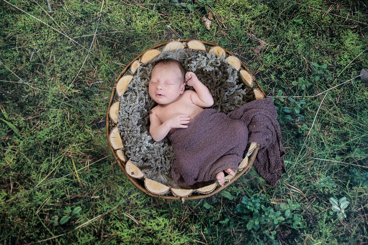 Neugeborenenfotografie-Neugeborenenfotograf- Babyfotograf-Neugeborenenshooting